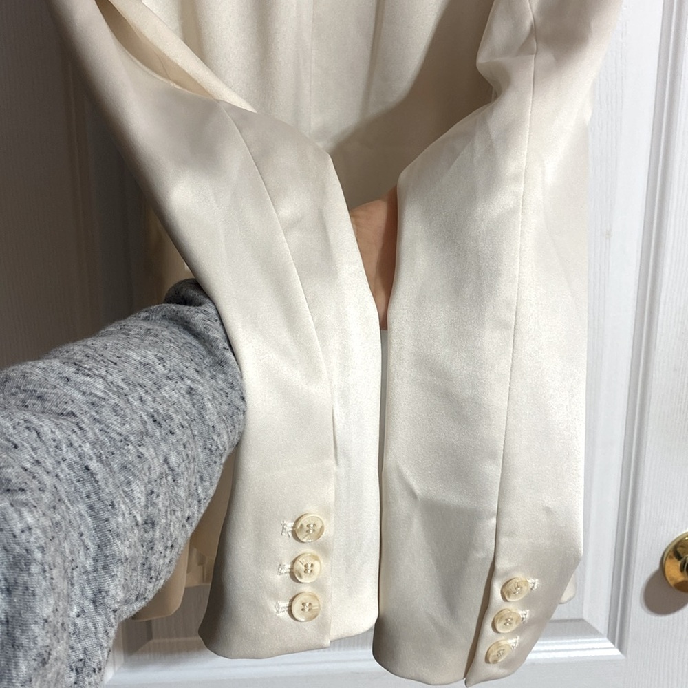 Guess Cream Blazer with Silver Sparkles & Shoulder Pads Size 8 - Picture 10 of 11